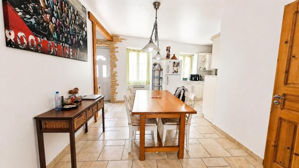 Maison de village avec parcelle de terrain de 481M²