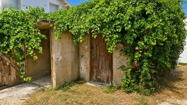 Maison de village avec parcelle de terrain de 481M²