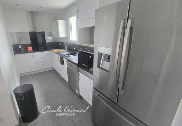 Exclusivité, Maison à vendre 4 pièces CERS (34) jardin, piscine, parking, 5km des plages