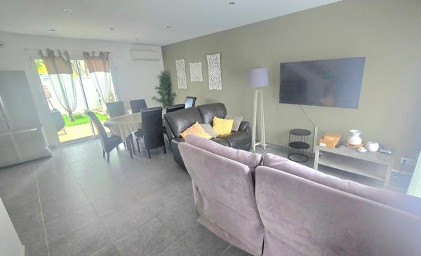 Exclusivité, Maison à vendre 4 pièces CERS (34) jardin, piscine, parking, 5km des plages