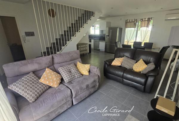 Exclusivité, Maison à vendre 4 pièces CERS (34) jardin, piscine, parking, 5km des plages