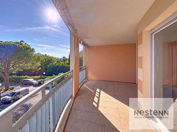 FREJUS - T4 lumineux avec terrasse plein sud et suite parentale parking
