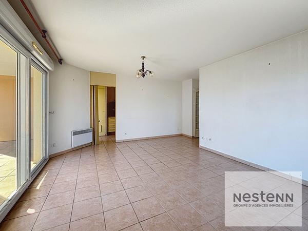 FREJUS - T4 lumineux avec terrasse plein sud et suite parentale parking