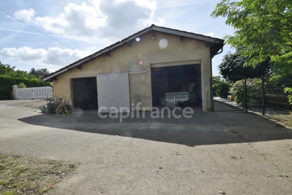 Maison de 223m2, 3 chambres, piscine, dépendances à BEAUPUY (47)