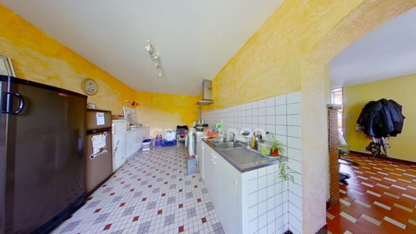 Maison de 223m2, 3 chambres, piscine, dépendances à BEAUPUY (47)