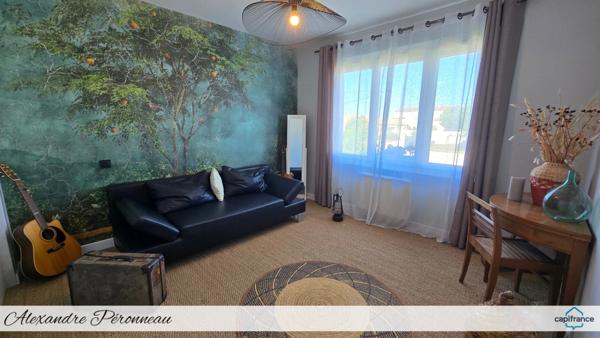 À proximité immédiate de La Rochelle Tasdon / AYTRE – A VENDRE Maison rénovée 4 chambres – Aucun travaux – Grand terrain – Garage – Quartier calme