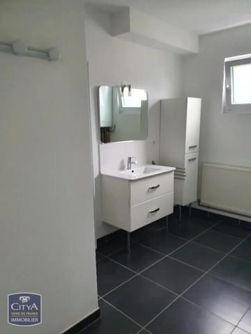 Maison à louer 4 pièces 76.1m² Jeumont (59460)