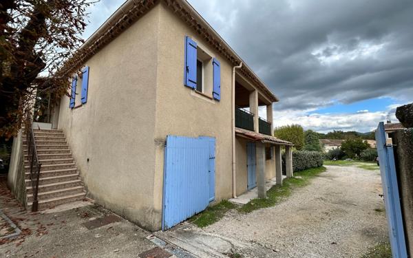 Immeuble à vendre    12 pièces •  Saint-Romain-en-Viennois