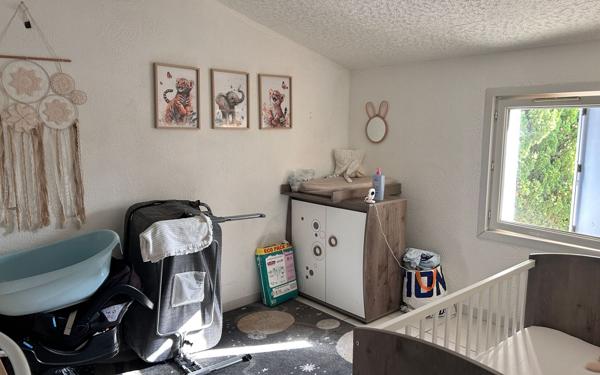 Immeuble à vendre    12 pièces •  Saint-Romain-en-Viennois