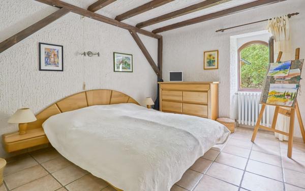 Maison à vendre    6 pièces •  Mane