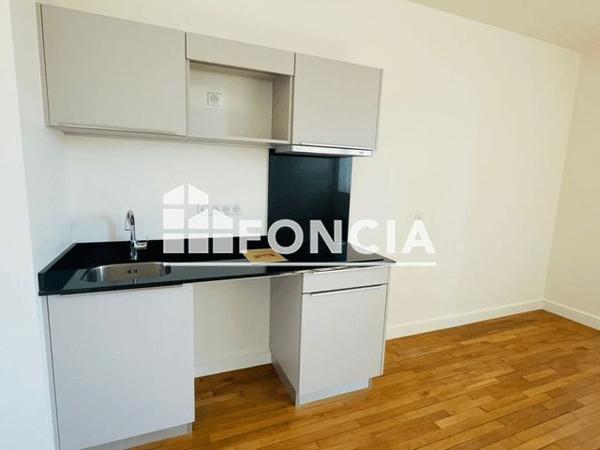 Location Appartement 2 pièces 48.69 m² - 12-14 RUE MICHELET Auxerre 89000