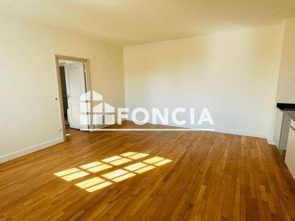 Location Appartement 2 pièces 48.69 m² - 12-14 RUE MICHELET Auxerre 89000