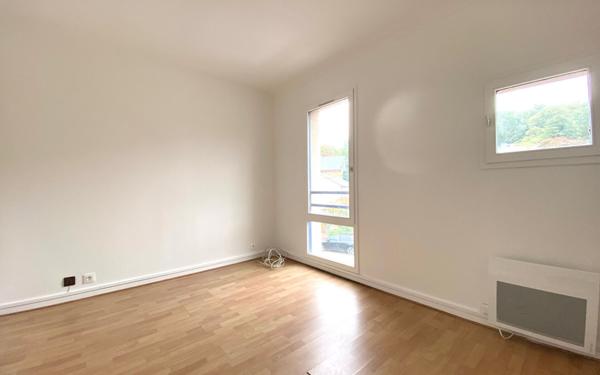 Appartement à vendre    2 pièces •  Aubergenville