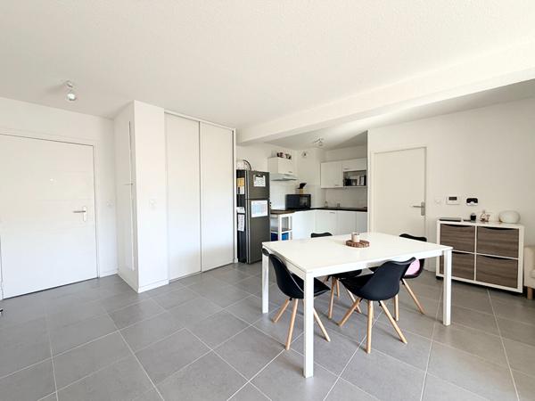 PESSAC - LADONNE - Appartement - 83m2 - 3 chambres - Ascenseur - Balcons
