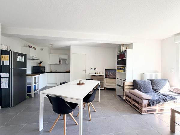 PESSAC - LADONNE - Appartement - 83m2 - 3 chambres - Ascenseur - Balcons
