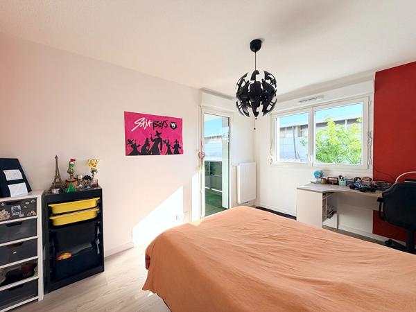PESSAC - LADONNE - Appartement - 83m2 - 3 chambres - Ascenseur - Balcons
