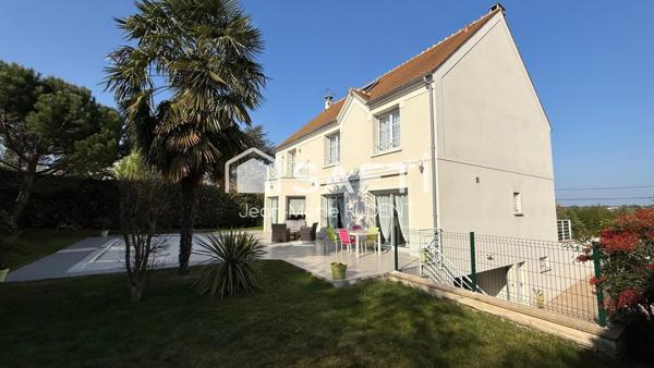 Maison d'architecte 8PP 5 chbres + studio + piscine