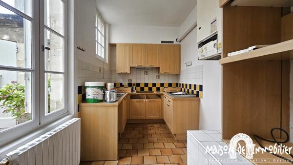 Location Belle maison de ville de 6 pièces - 136 m² - COGNAC Centre