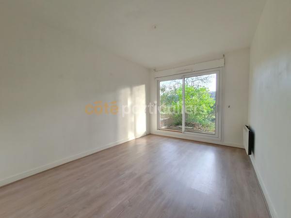 Vente
                Appartement107 m² - 5 Pièces -
                    SAINT GERMAIN EN LAYE (78100)