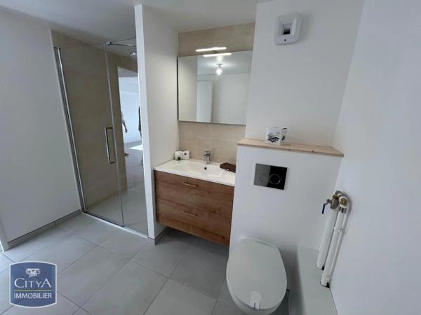 Appartement à louer 3 pièces 60.18m² La Rochelle (17000)
