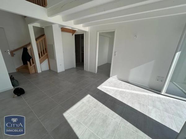 Appartement à louer 3 pièces 60.18m² La Rochelle (17000)