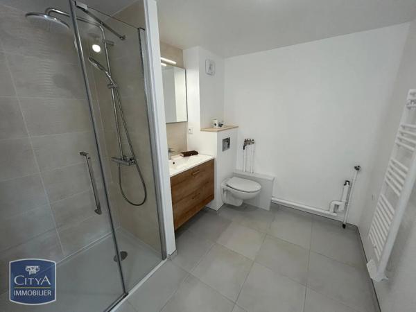 Appartement à louer 3 pièces 60.18m² La Rochelle (17000)
