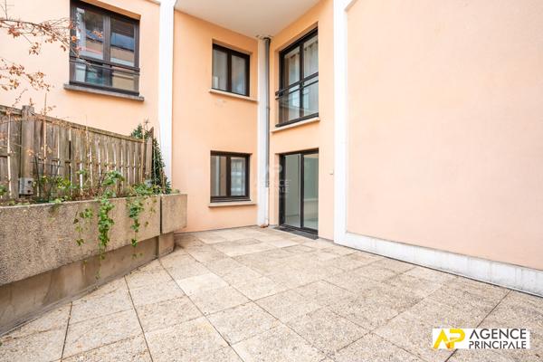Appartement 4 pièce(s) - Ascenseur - terrasse - grand séjour - 78m² 445 000 € **  - Référence  4764