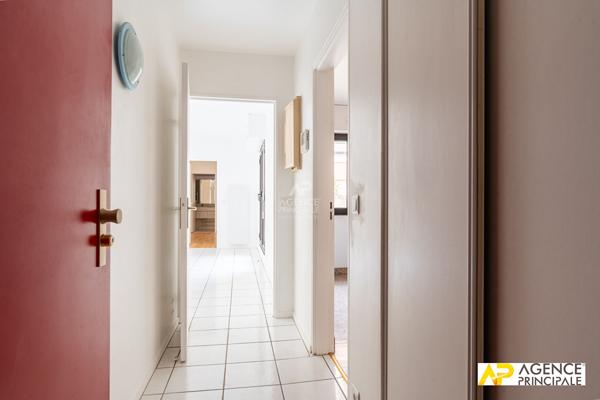 Appartement 4 pièce(s) - Ascenseur - terrasse - grand séjour - 78m² 445 000 € **  - Référence  4764