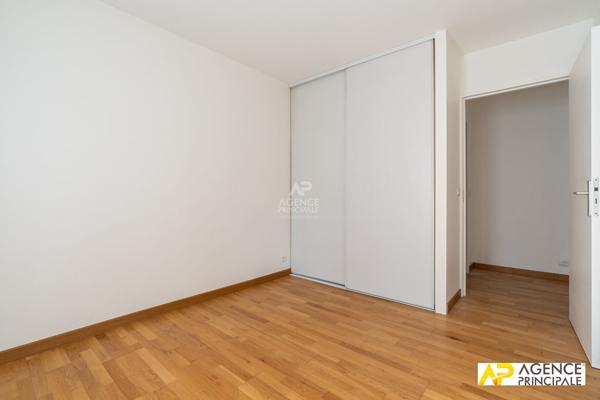 Appartement 4 pièce(s) - Ascenseur - terrasse - grand séjour - 78m² 445 000 € **  - Référence  4764