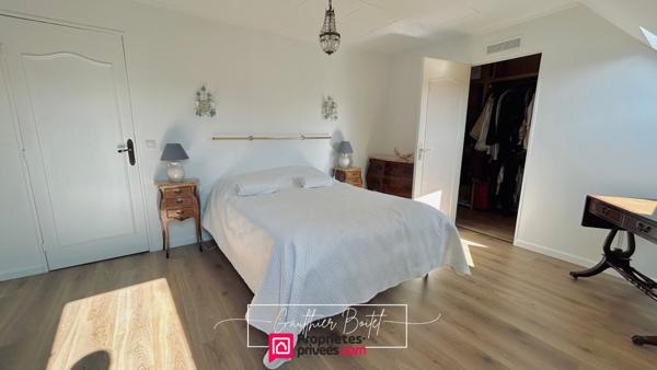 Maison centre Mormant 7 pièce(s) 5 chambres 152 m2