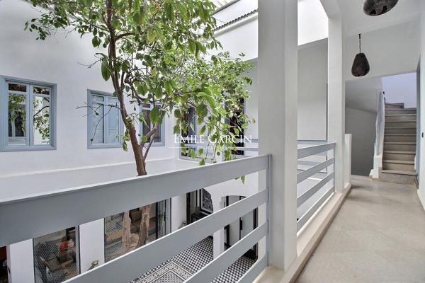 À vendre riad exceptionnel dans le quartier Mouassine à Marrakech