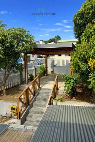 Maison F4 de 72m2 à Plateau Caillou Saint Paul