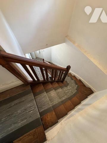 MAISON DE VILLE AVEC TERRASSE ET GARAGE