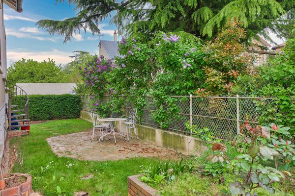 SEVRES RIVE GAUCHE - MAISON FAMILIALE 735 000 € **  - Référence  514-S