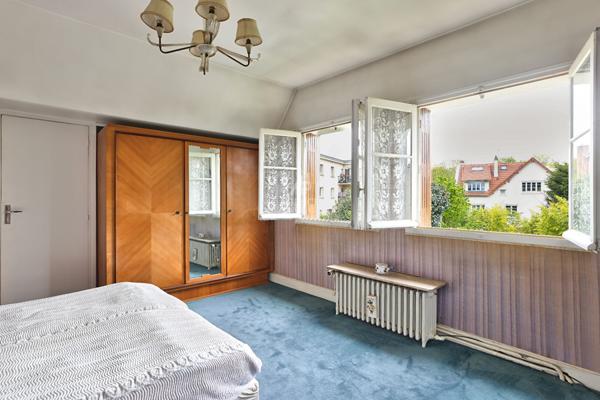 SEVRES RIVE GAUCHE - MAISON FAMILIALE 735 000 € **  - Référence  514-S