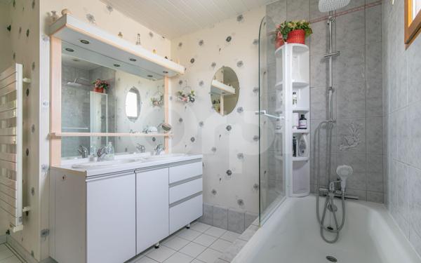 Maison à vendre    5 pièces • 129,48 m2 Chelles