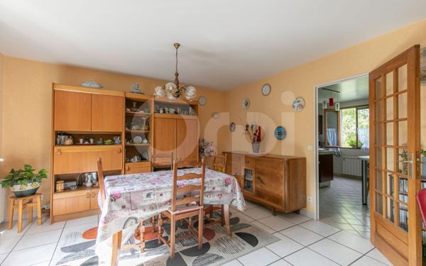 Maison à vendre    5 pièces • 129,48 m2 Chelles