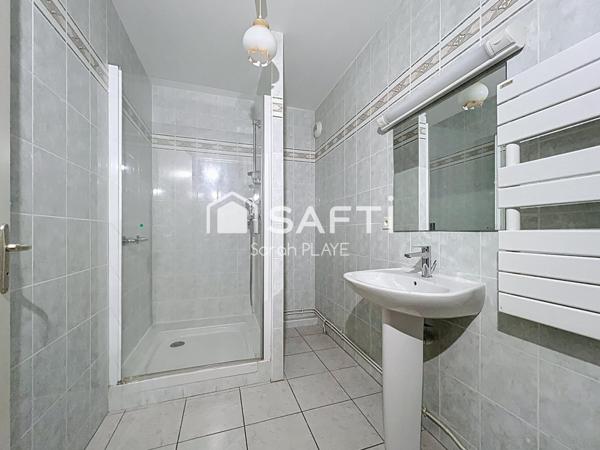 Appartement T3 82m2 2 chambres, Balcon,  Garage , Cave,  Place de stationnement