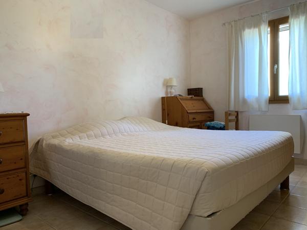 Ste lucie de porto vecchio (20144) Villa 5 chambres , au calme et plages à pied ...