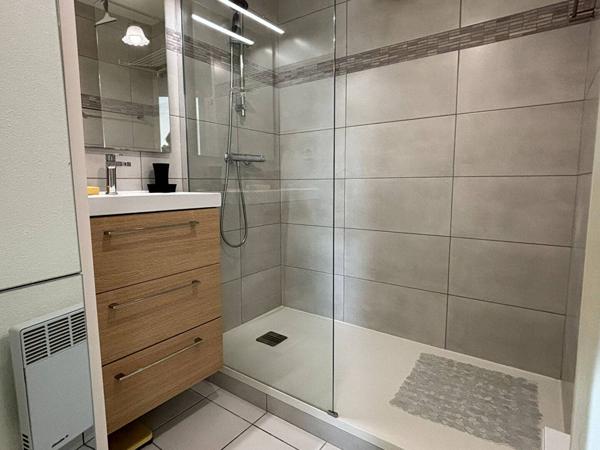 APPARTEMENT à VAUX SUR MER