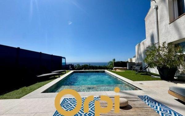 Appartement à vendre    4 pièces •  Bandol