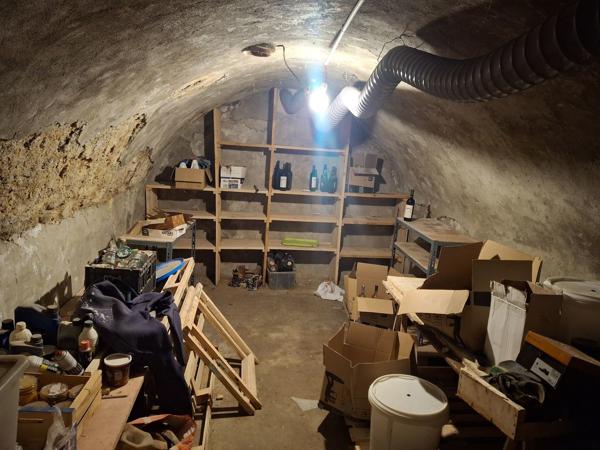 Ste Tulle, immeuble en très bon état composé d'un T4, d'un T2 et d'une cave