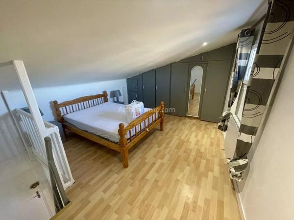Location Duplex 1 pièces 20 m2 à Saint-Mitre-les-Remparts