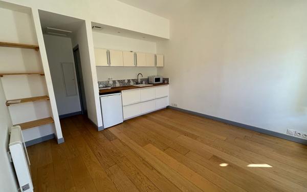 Appartement à louer    1 pièce •  Avignon
