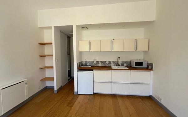 Appartement à louer    1 pièce •  Avignon