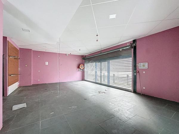 CELLULE COMMERCIAL EMPLACEMENT IDEAL