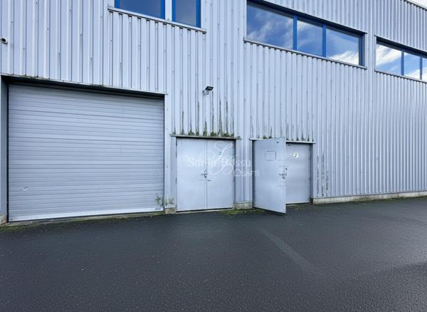CELLULE COMMERCIAL EMPLACEMENT IDEAL