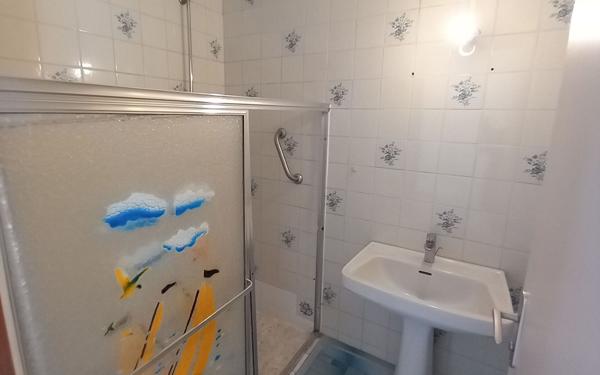 Appartement à vendre    4 pièces • 58,75 m2 Les Abymes