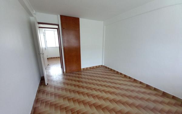 Appartement à vendre    4 pièces • 58,75 m2 Les Abymes