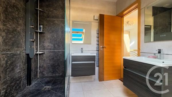 Maison à vendre  7 pièces - 190 m 2   CHAMBLY  - 60